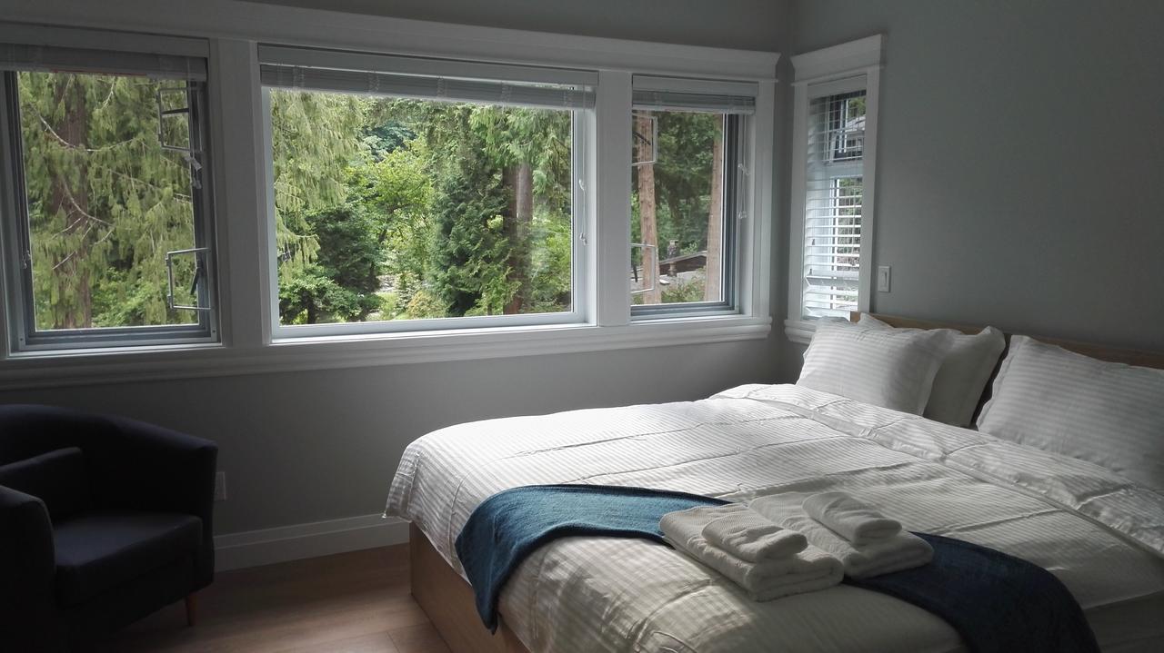 Riverfront Bed And Breakfast Lynn Creek Екстериор снимка