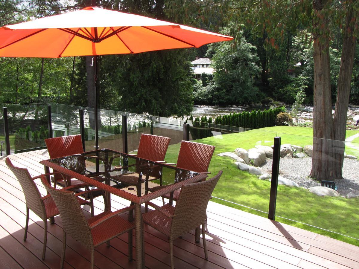 Riverfront Bed And Breakfast Lynn Creek Екстериор снимка